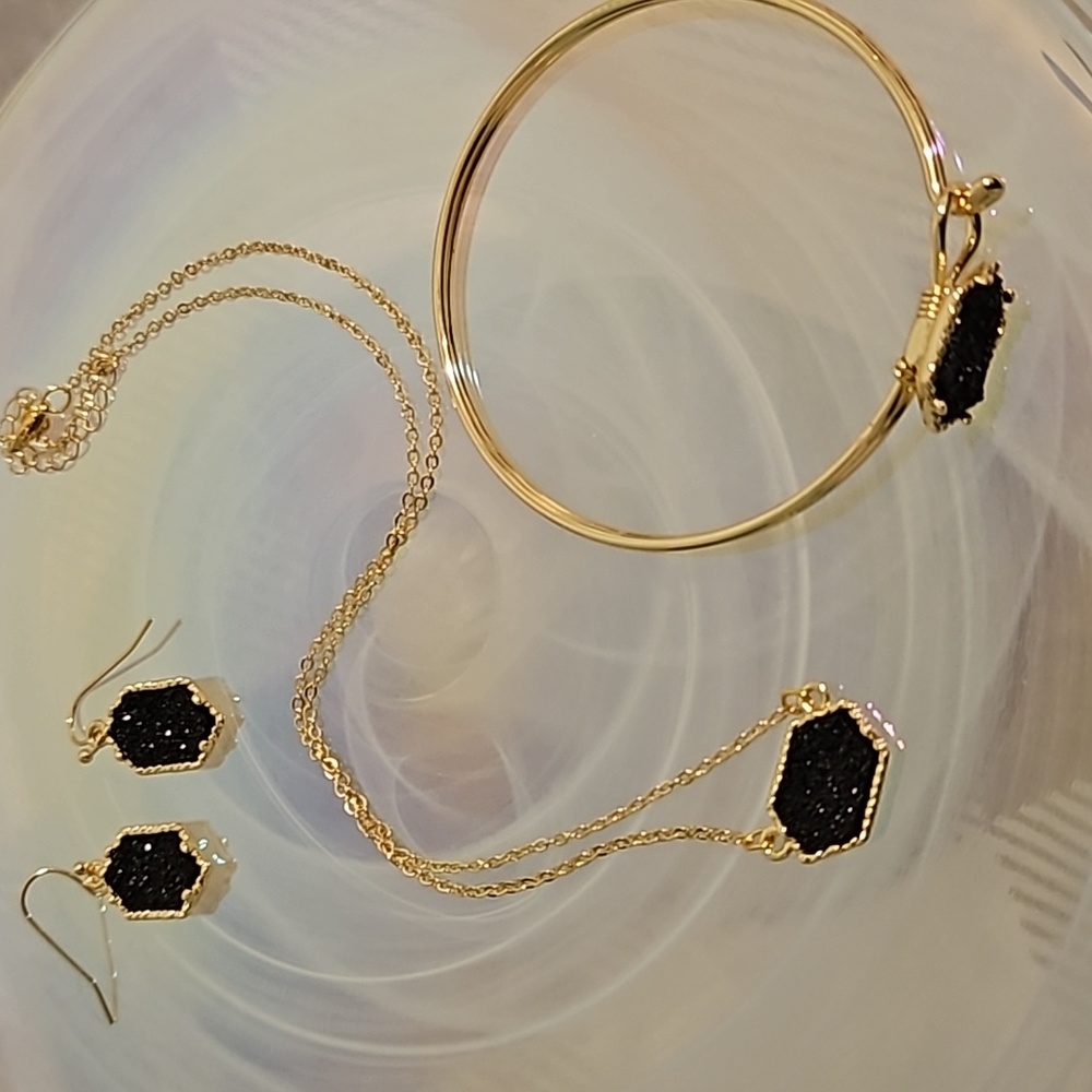 Jewelry Set ✨️🖤✨️